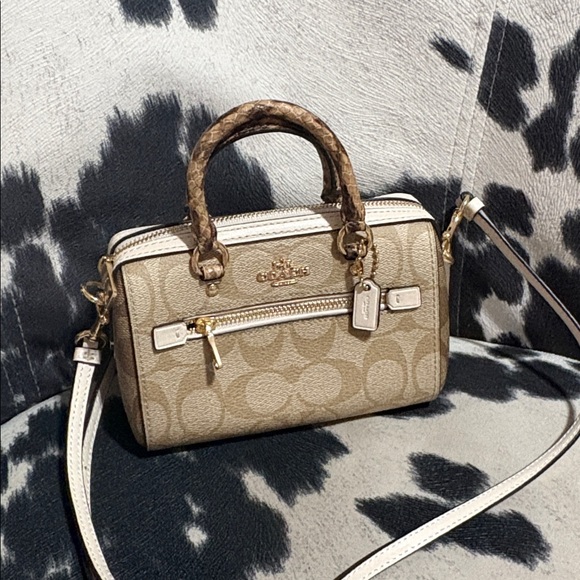 #67 COACH - Picture 1 of 1